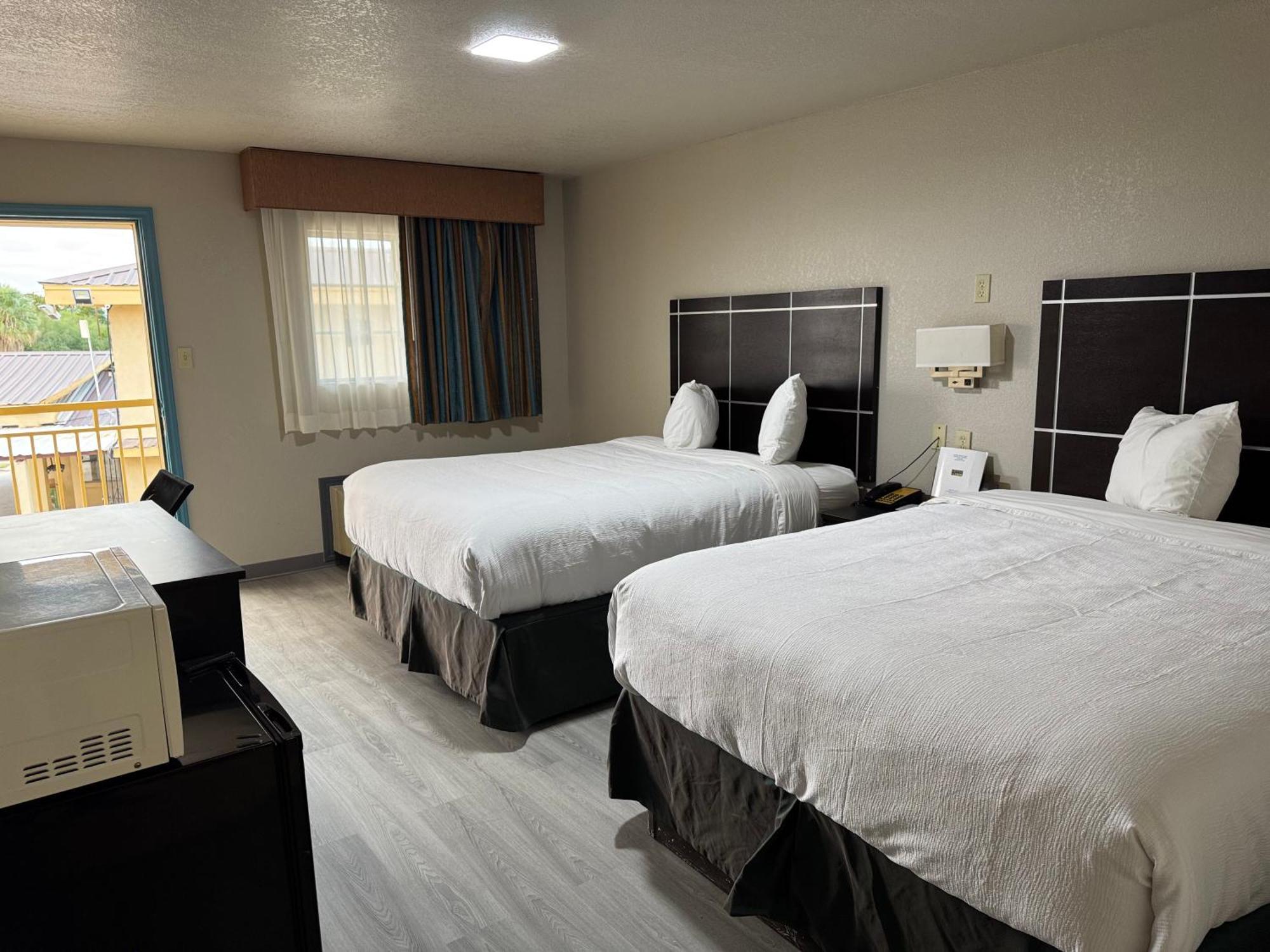 Executive Inn Crystal City Buitenkant foto