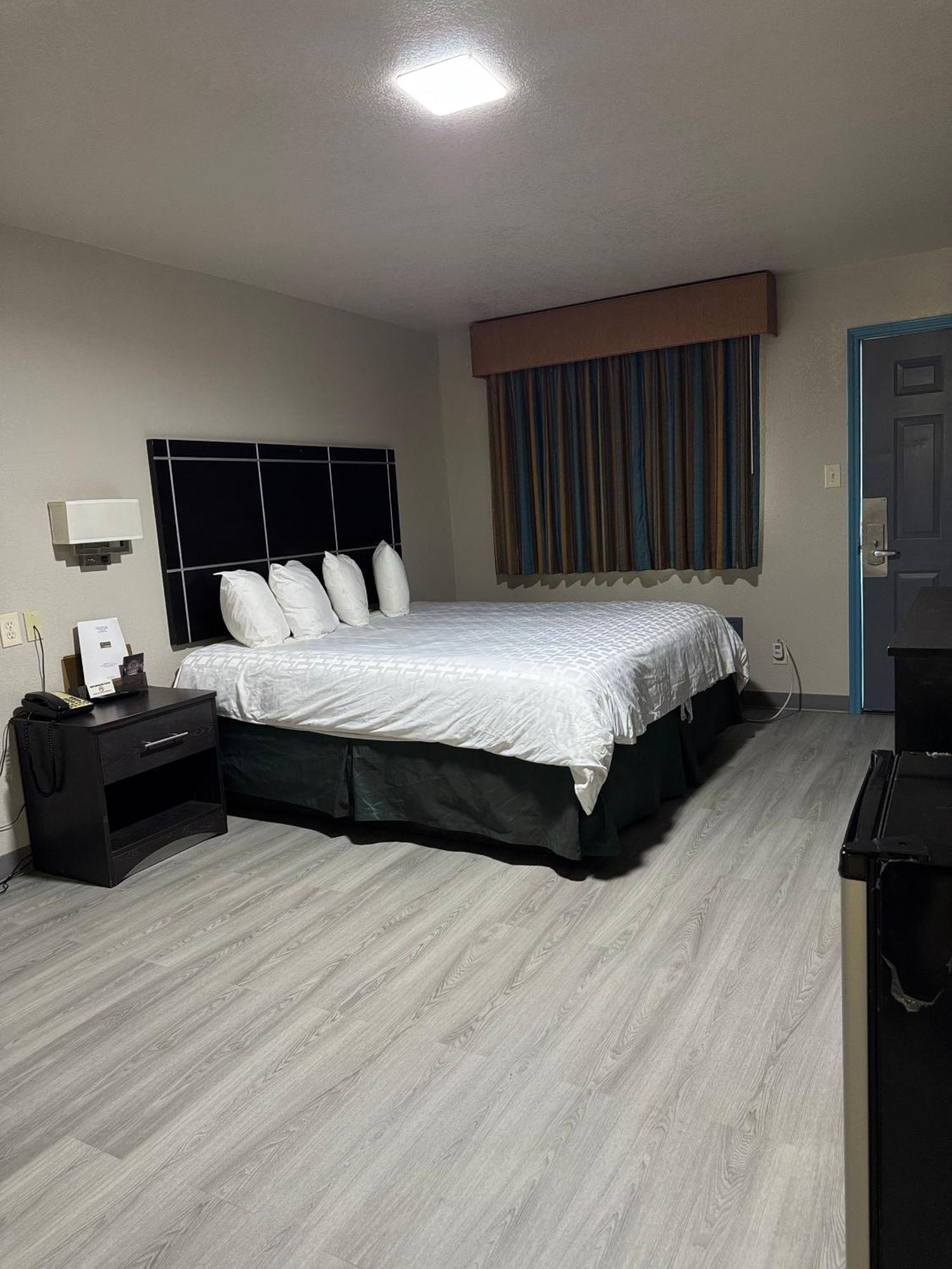 Executive Inn Crystal City Buitenkant foto